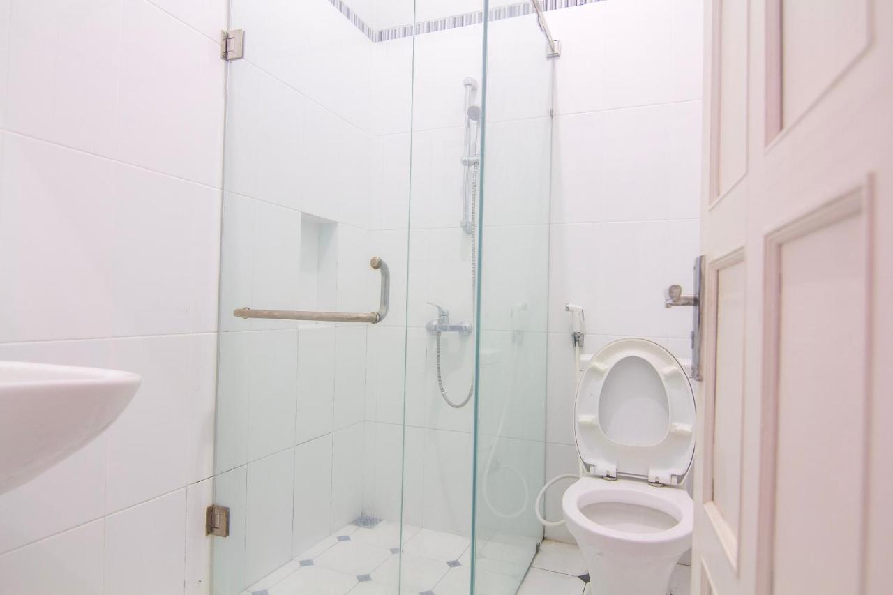 Ndalem Sarengat Apartment ยอกยาการ์ตา ภายนอก รูปภาพ