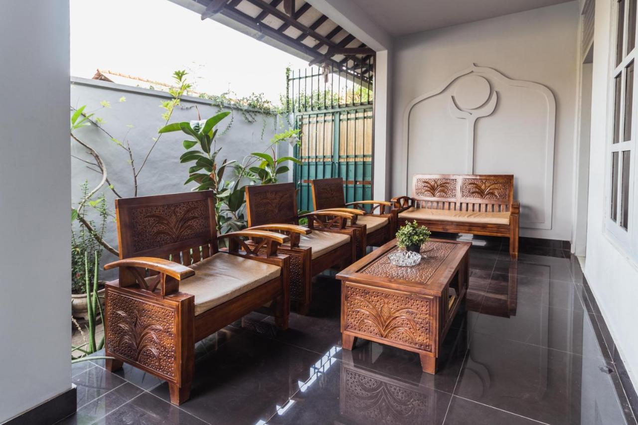 Ndalem Sarengat Apartment ยอกยาการ์ตา ภายนอก รูปภาพ